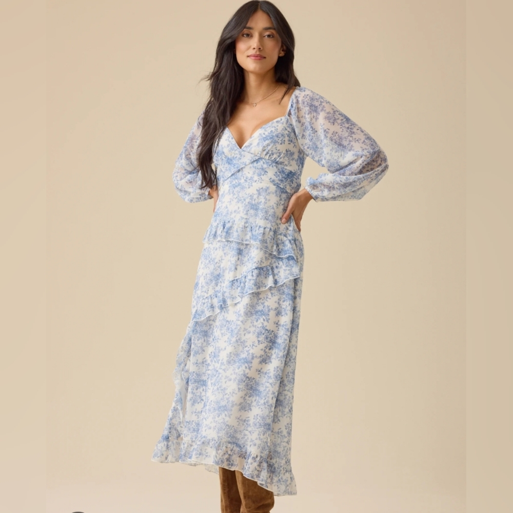 Altar'd State Dress NWT Size M Blue Floral Romantic Long Sleeves Slit Maxi Ivory